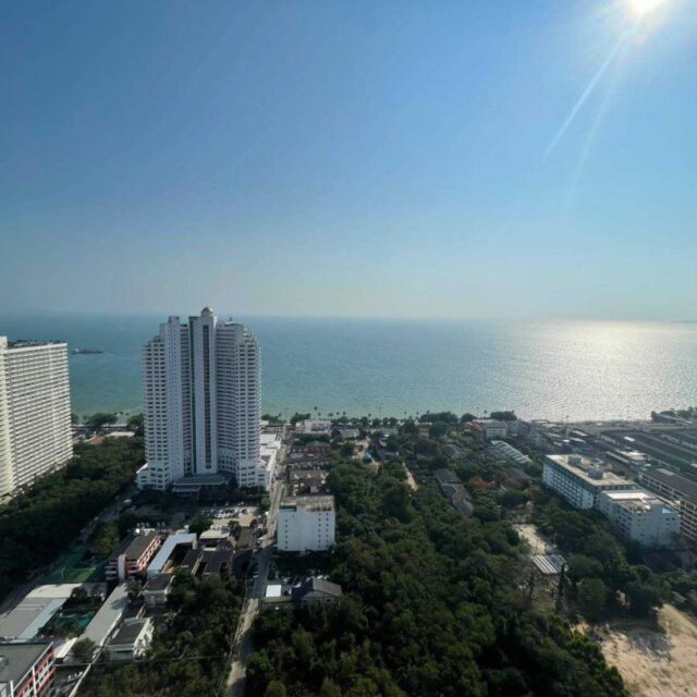 M082 芭堤雅中天区 Riviera全海景复式公寓 5房5卫 330平 总价 5050万泰铢