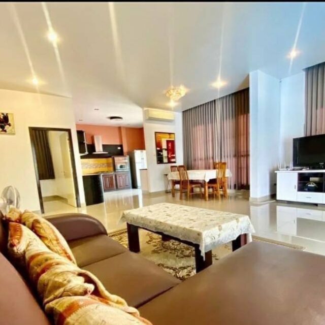 R028 Pattaya East near Jomtien Private Pool Villa 3 bedroom 280 sqm 30000 baht