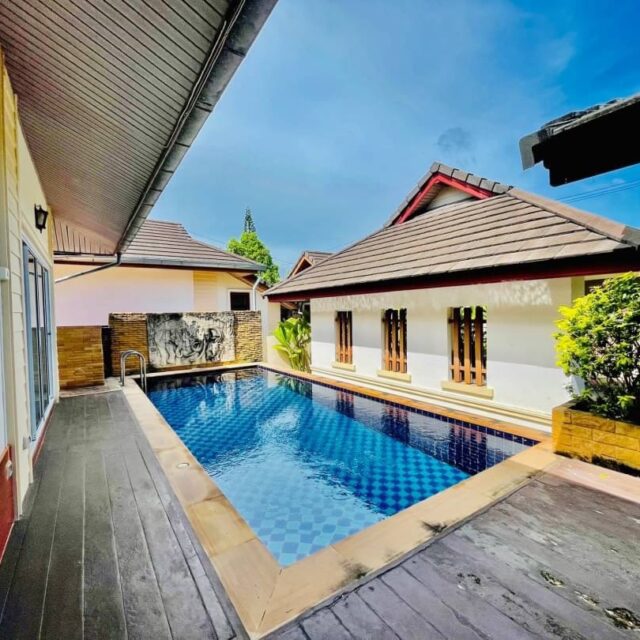 R029 Pattaya Soi Siam Pool Villa 3 bedroom 600sqm 50000 baht