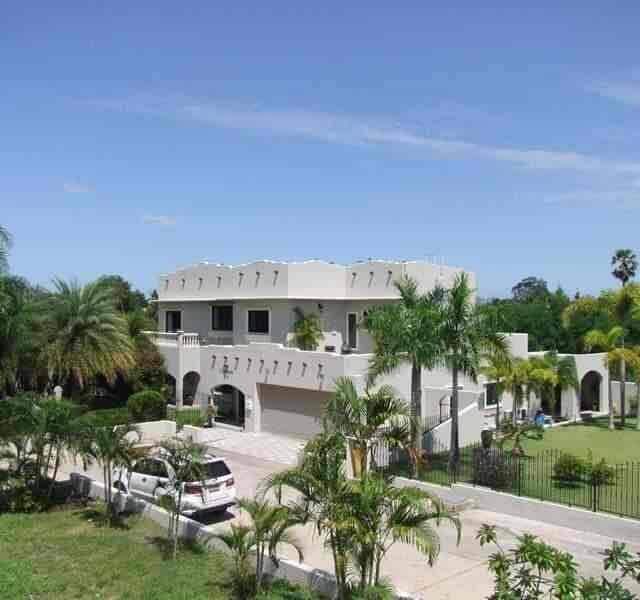 R055 Pattaya Maprachan Lake Large Family Private Pool Villa 4 bedroom 5 bathroom 1200SQM Rental price 100000 baht