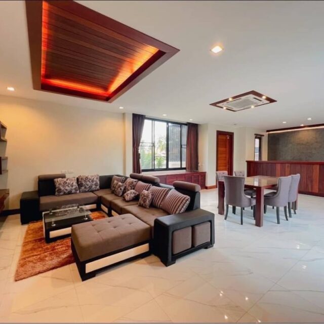R064 Pattaya East Private Pool Villa 3 bed 3 bath 880SQM Rental Price 65000 baht