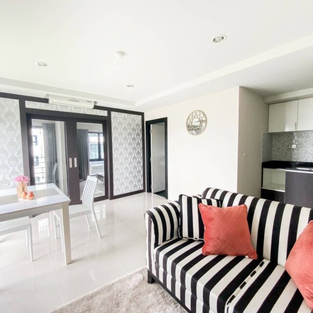 R066 Pattaya South De Blue Condo 1 bedroom 1 bathroom 43 SQM Rental Price 7500 baht