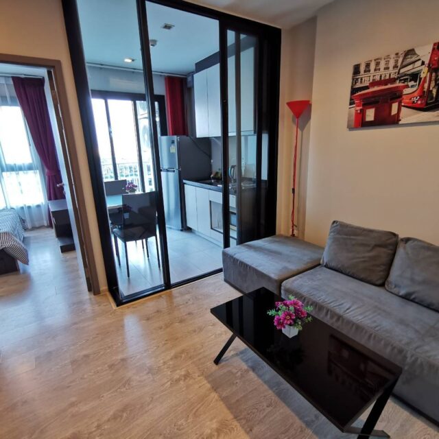 R075 Central Pattaya The Base Condo 1 Bedroom 1 Bathroom 30 SQM Rental Price 13000 baht