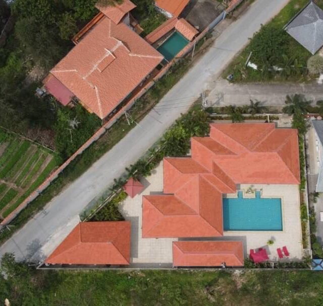 R123 East Pattaya Big Pool Villa Near Tara School 4bed 6bath 1100 sqm Rental price 65000thb per month
