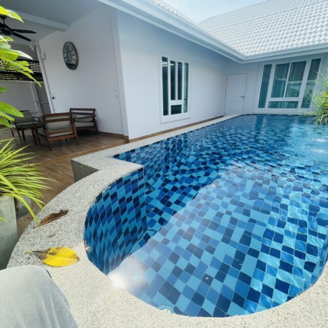 R128 South Pattaya Furnished Modern Pool Villa 4bed 3bath 240 square meters Rental price 75000thb per month